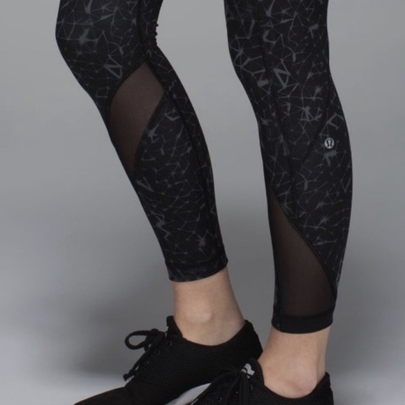 Lululemon Crushed Charcoal Inspire Tight Leggings - Picture 3 of 6